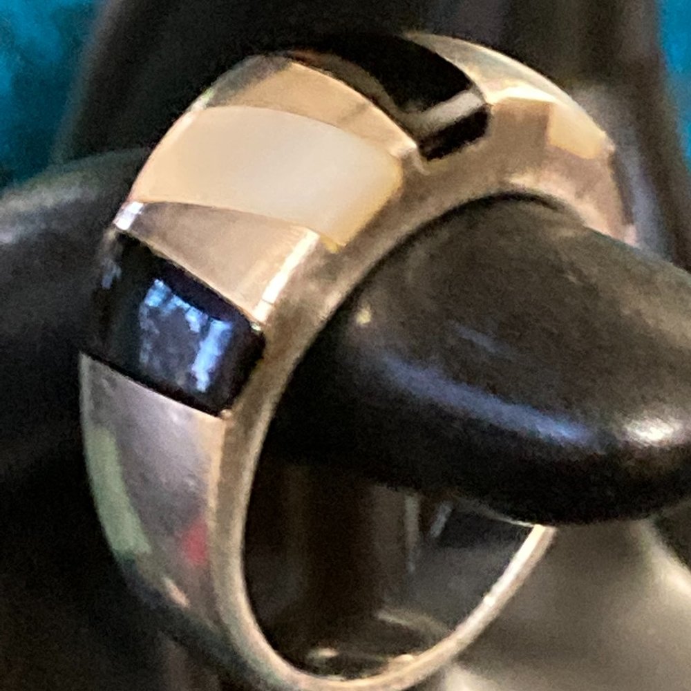 Vintage onyx and mother of pearl bands on sterling silver ring